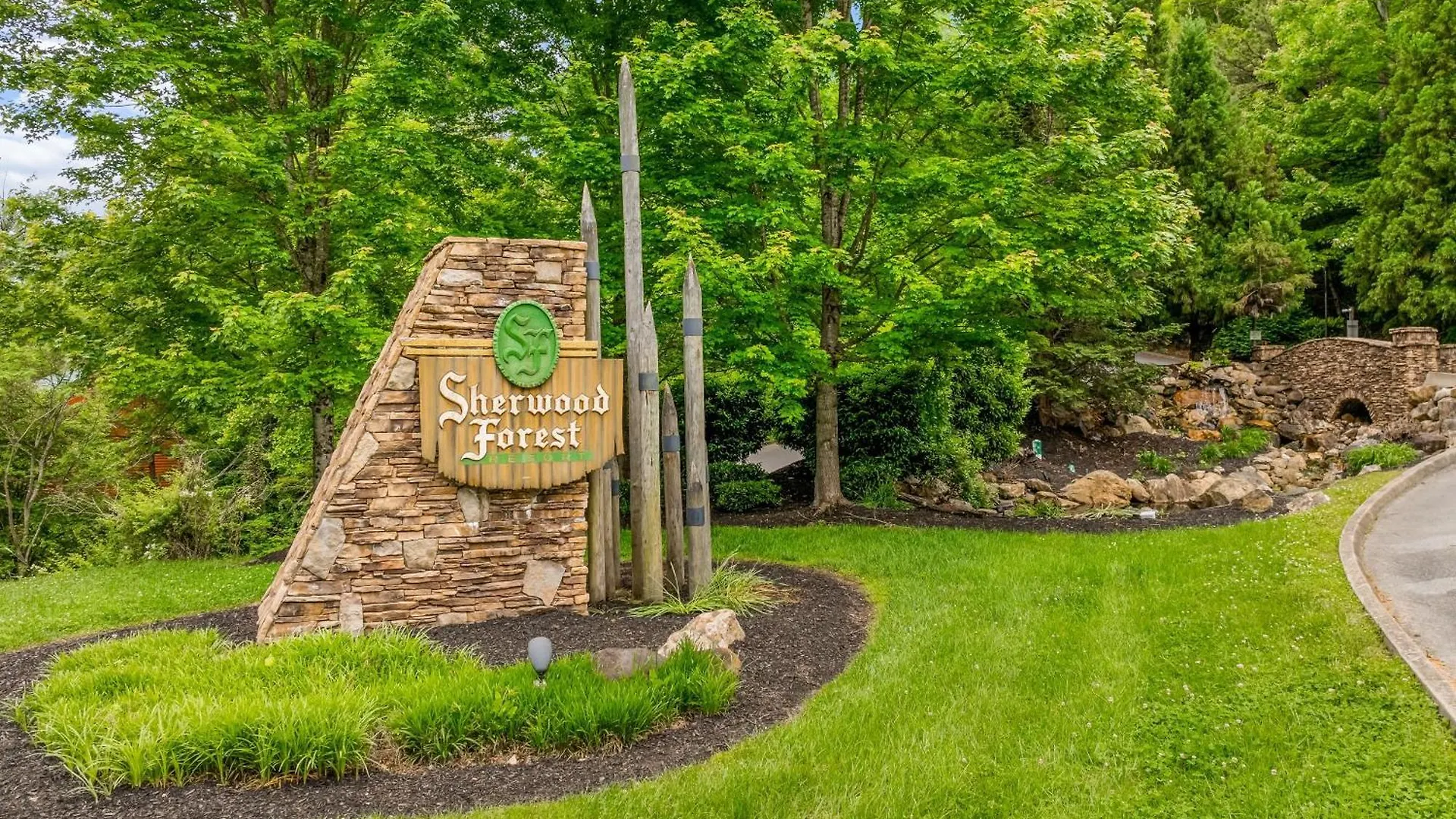 5-star Celebration * Pigeon Forge