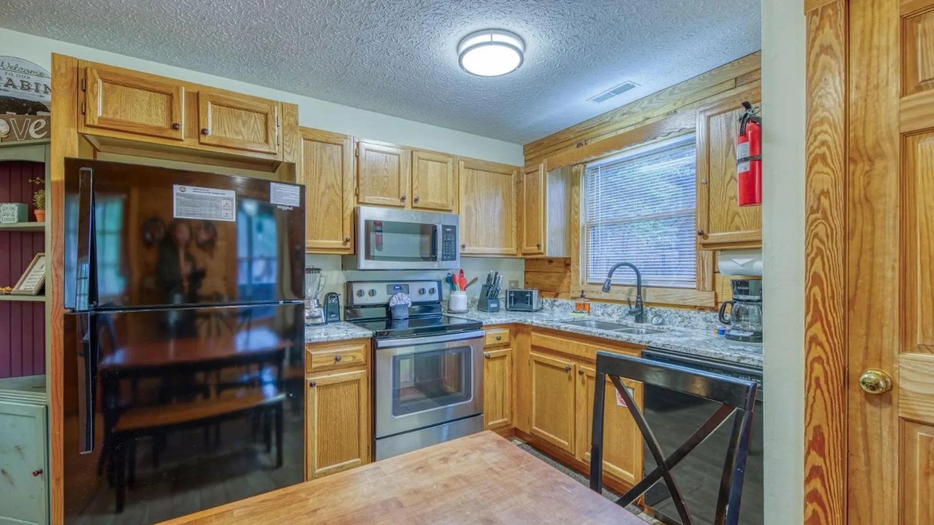Er24 - Honeysuckle Holler - Great Location,,close To Town * Pigeon Forge