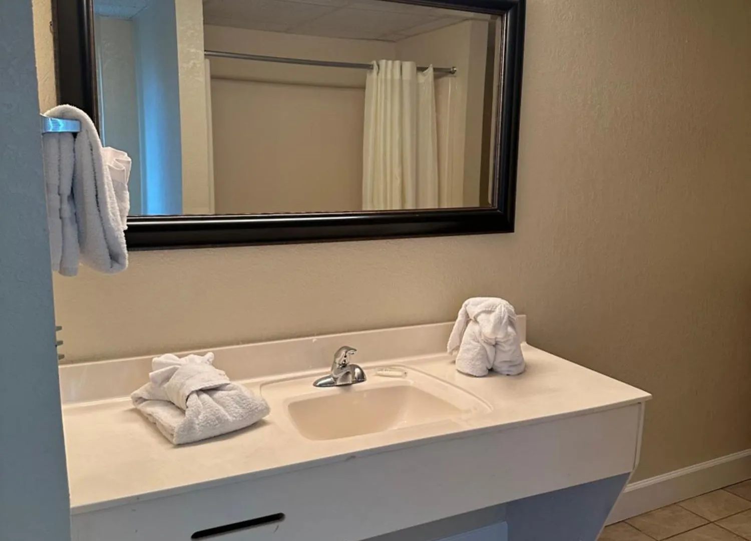 River Place 609 1bd, 2 Bath Holiday home *