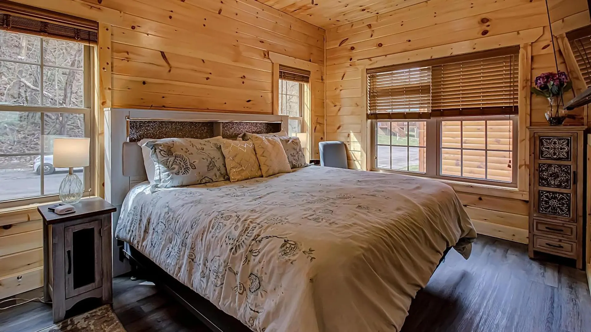 River Elegance #2335 Ferienhaus Pigeon Forge