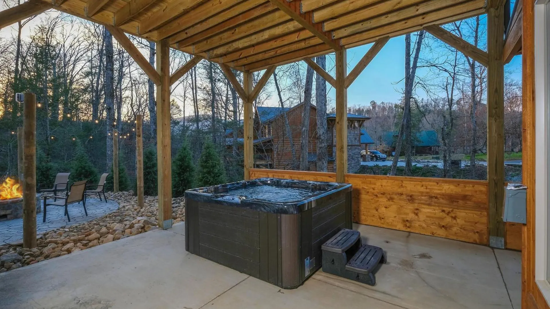 Glacier Falls Villa Pigeon Forge