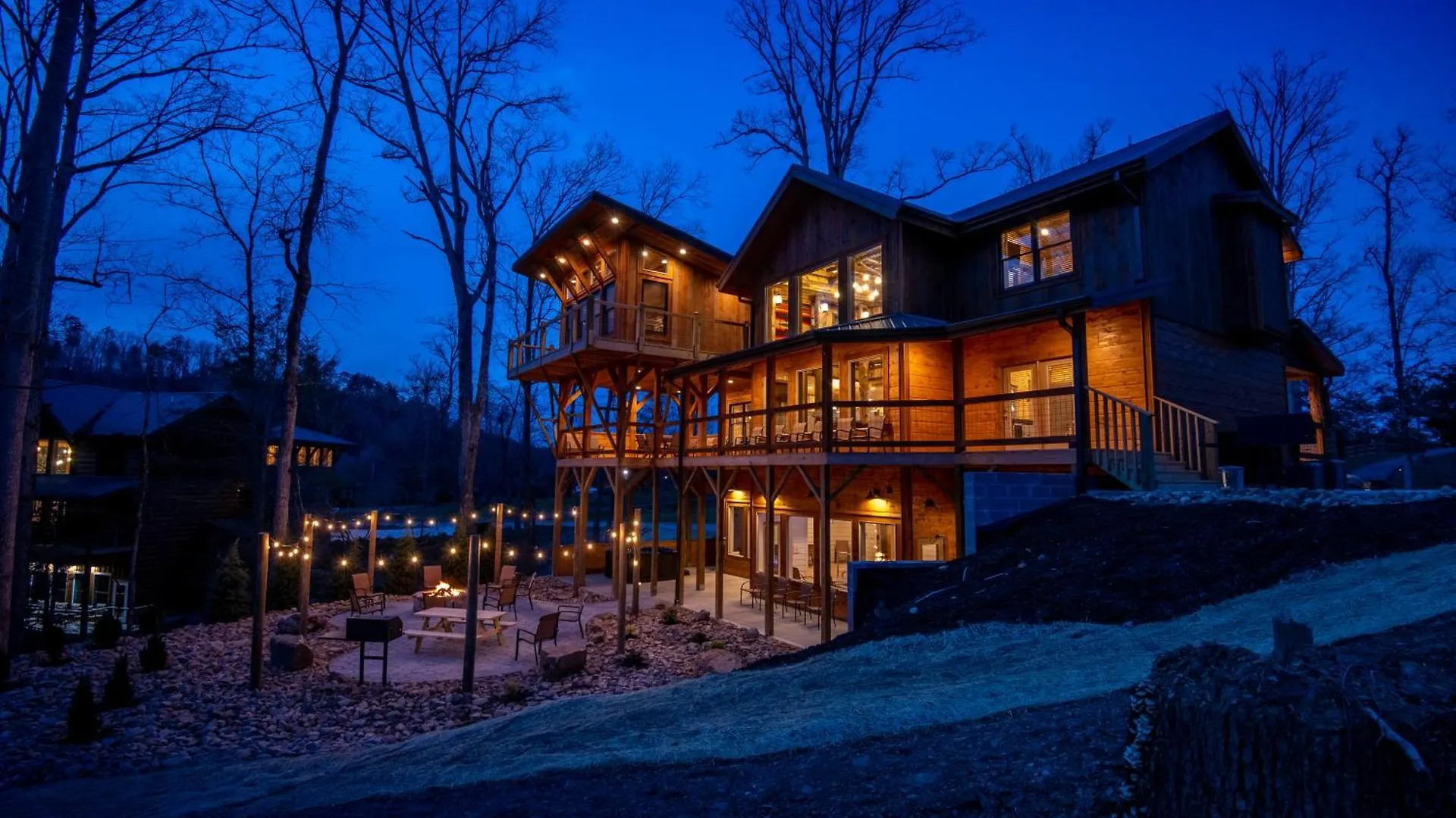 Glacier Falls Villa Pigeon Forge
