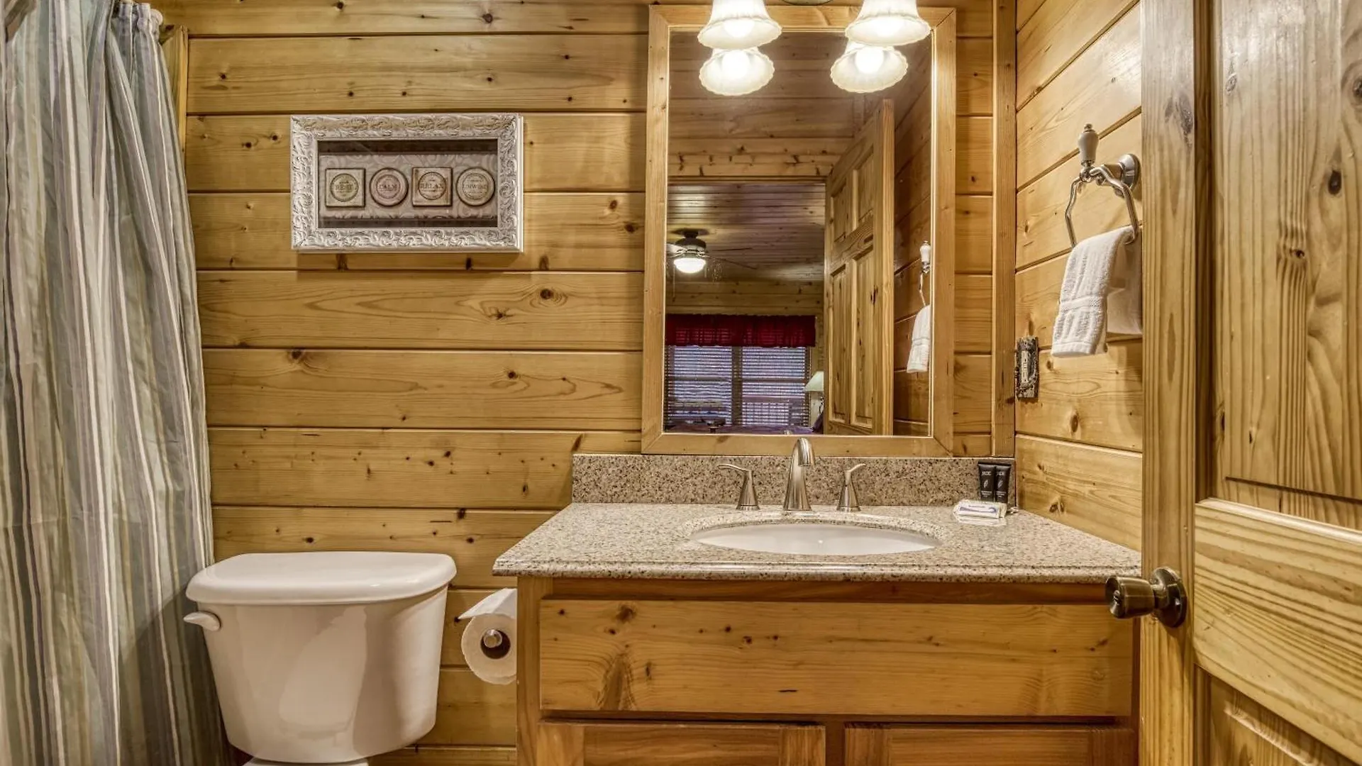 Whispering Creek #302 Holiday home