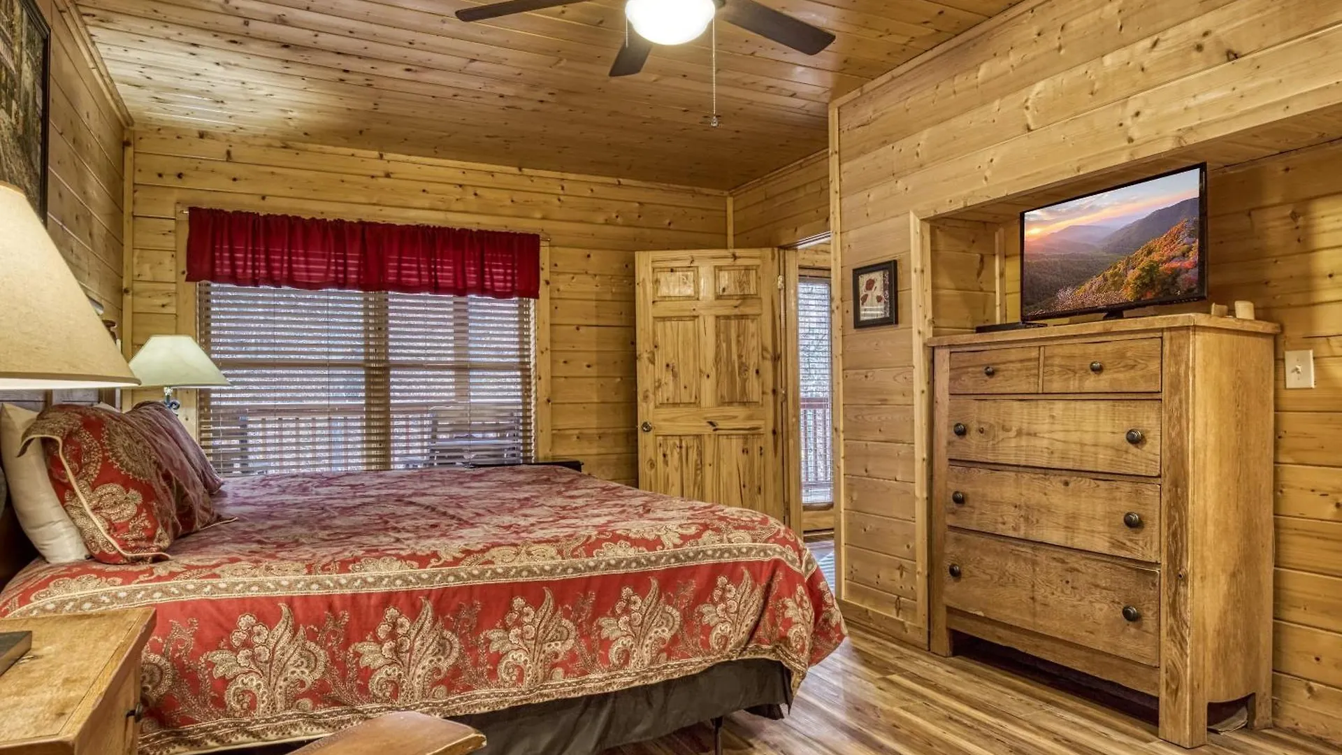 Holiday home Whispering Creek #302 *
