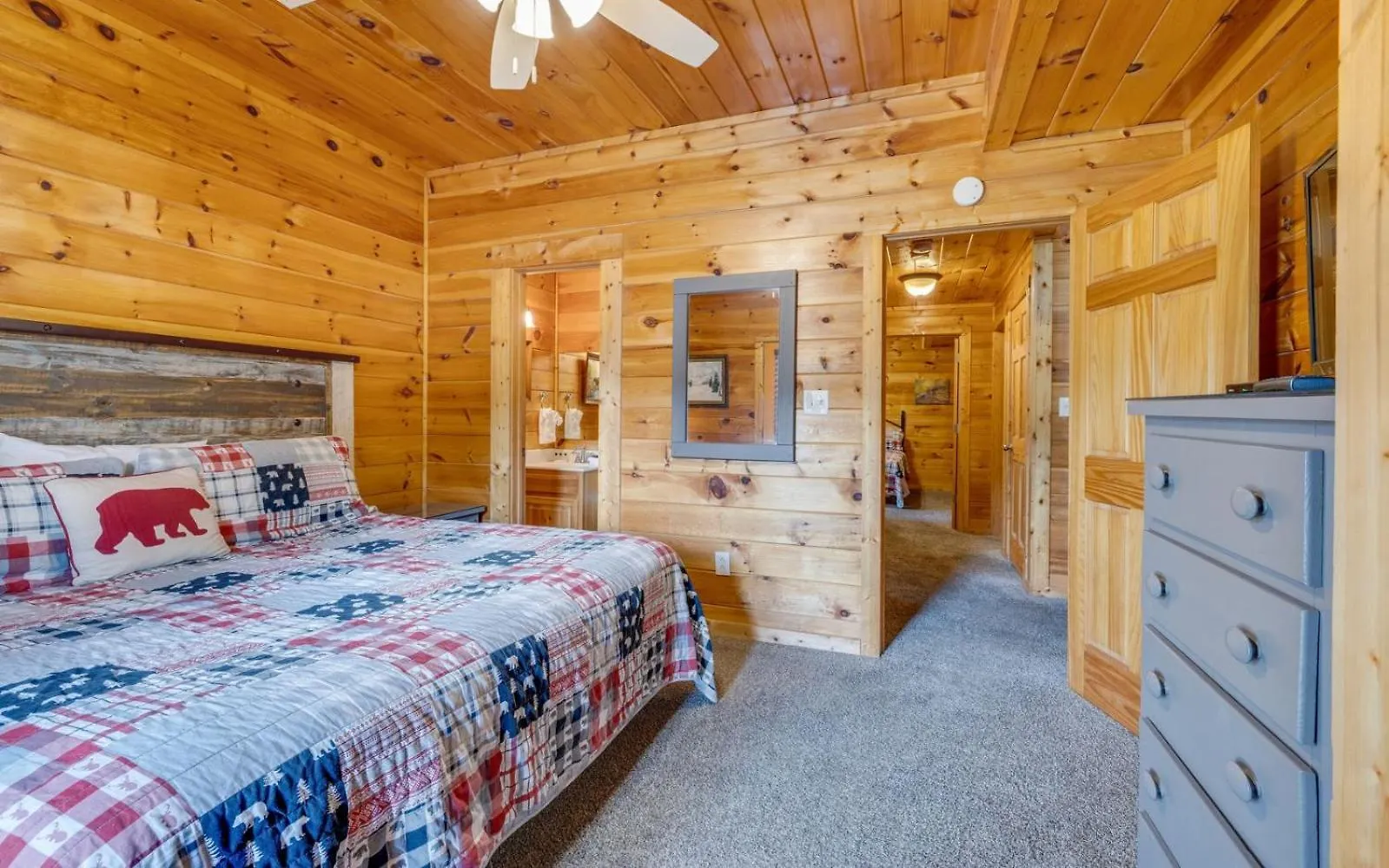 Heavenly Escape Villa Pigeon Forge