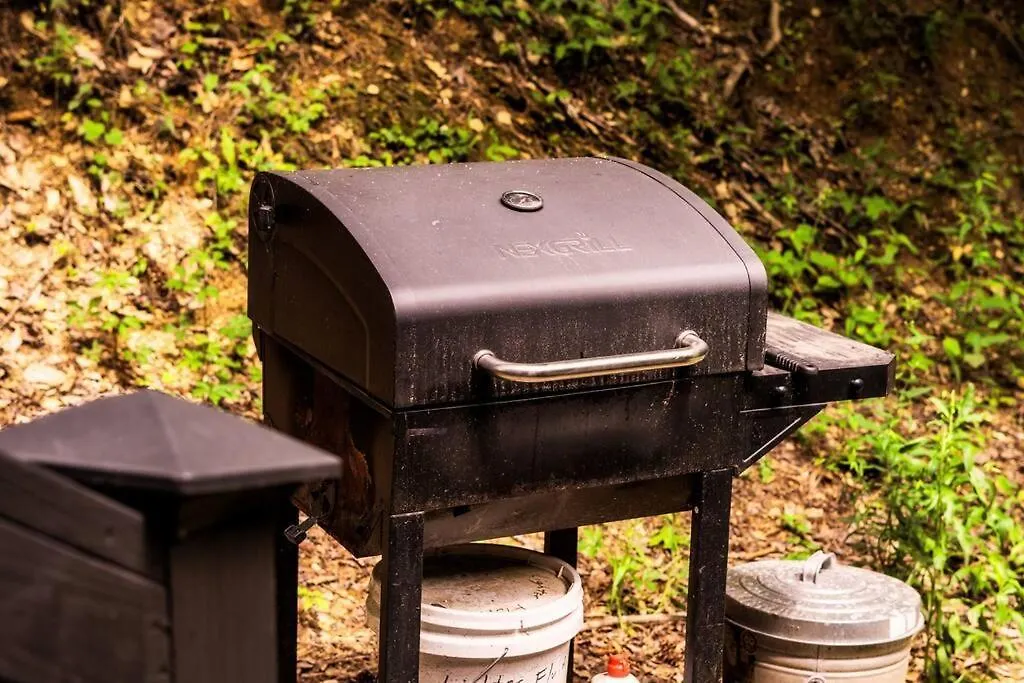 Private! Hot Tub! Parkway 2min! Petsok! Bbq! Hébergement de vacances