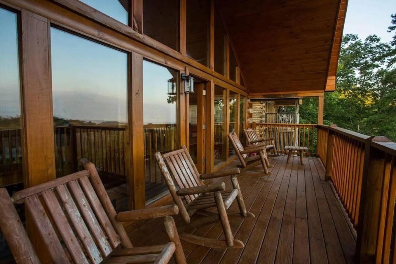 Casa de Férias Amazing Views, Pool, Hot Tub, Pool Table, Arcade Pigeon Forge