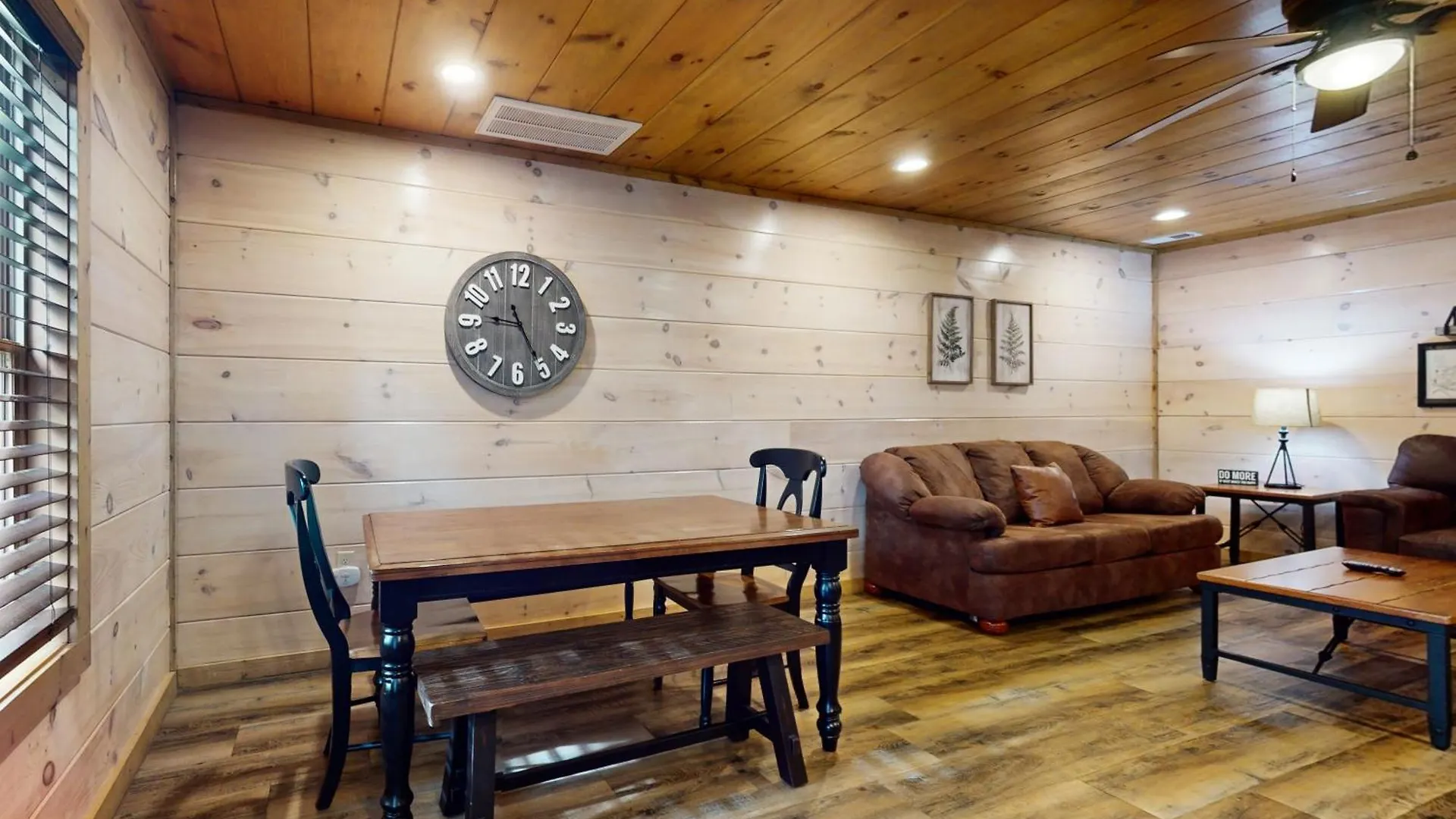 Bear Cove Falls Ferienhaus *