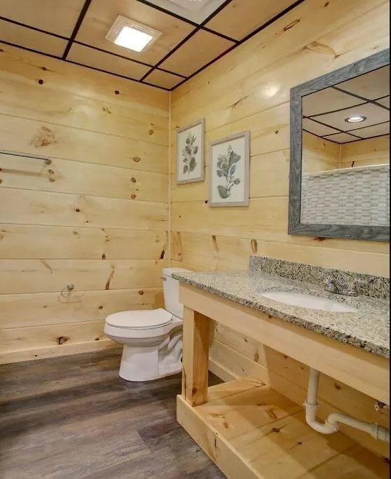 度假居 Newly Built! 5br-5bh-hottub-wifi-theater-pool Tble 鸽子谷
