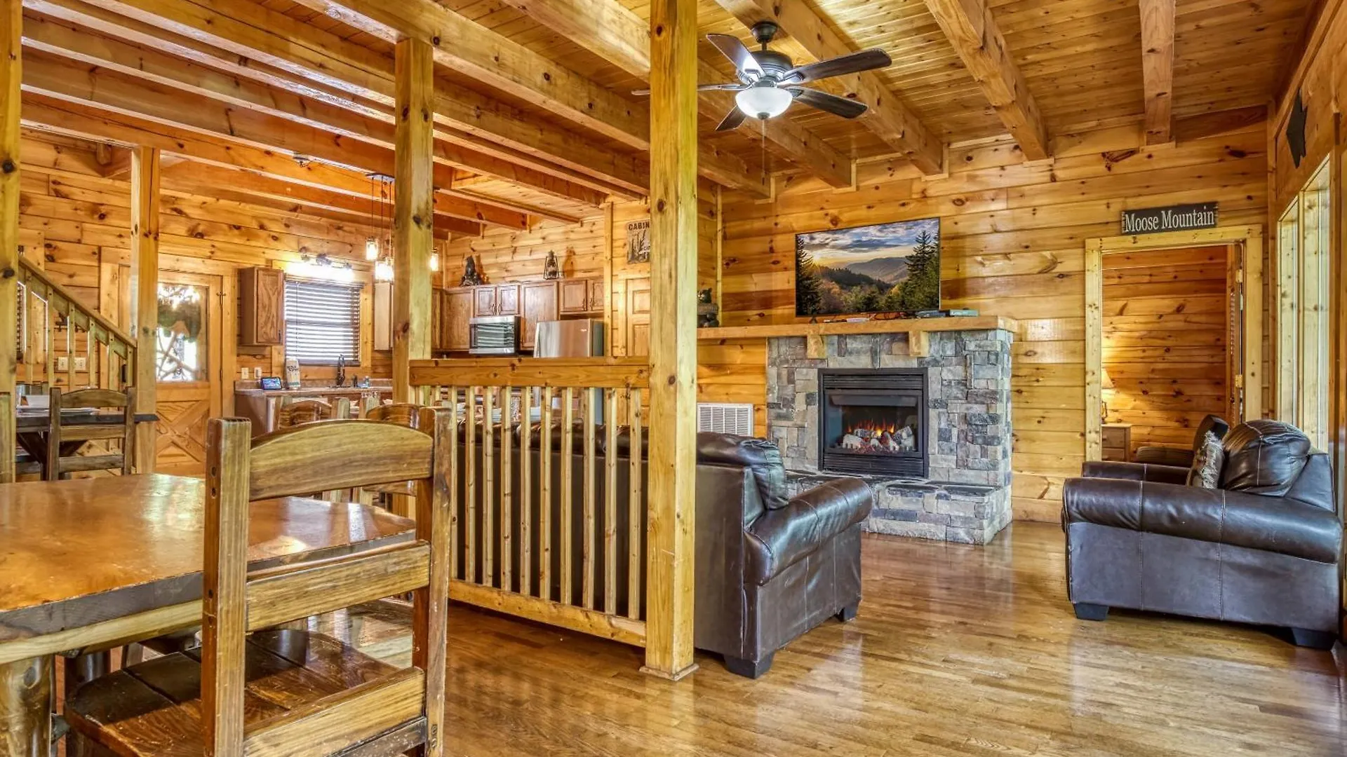 بيت للعطل Big Bear Retreat- Game Room, Hot Tub Sleeps 30 بيدجن فورج