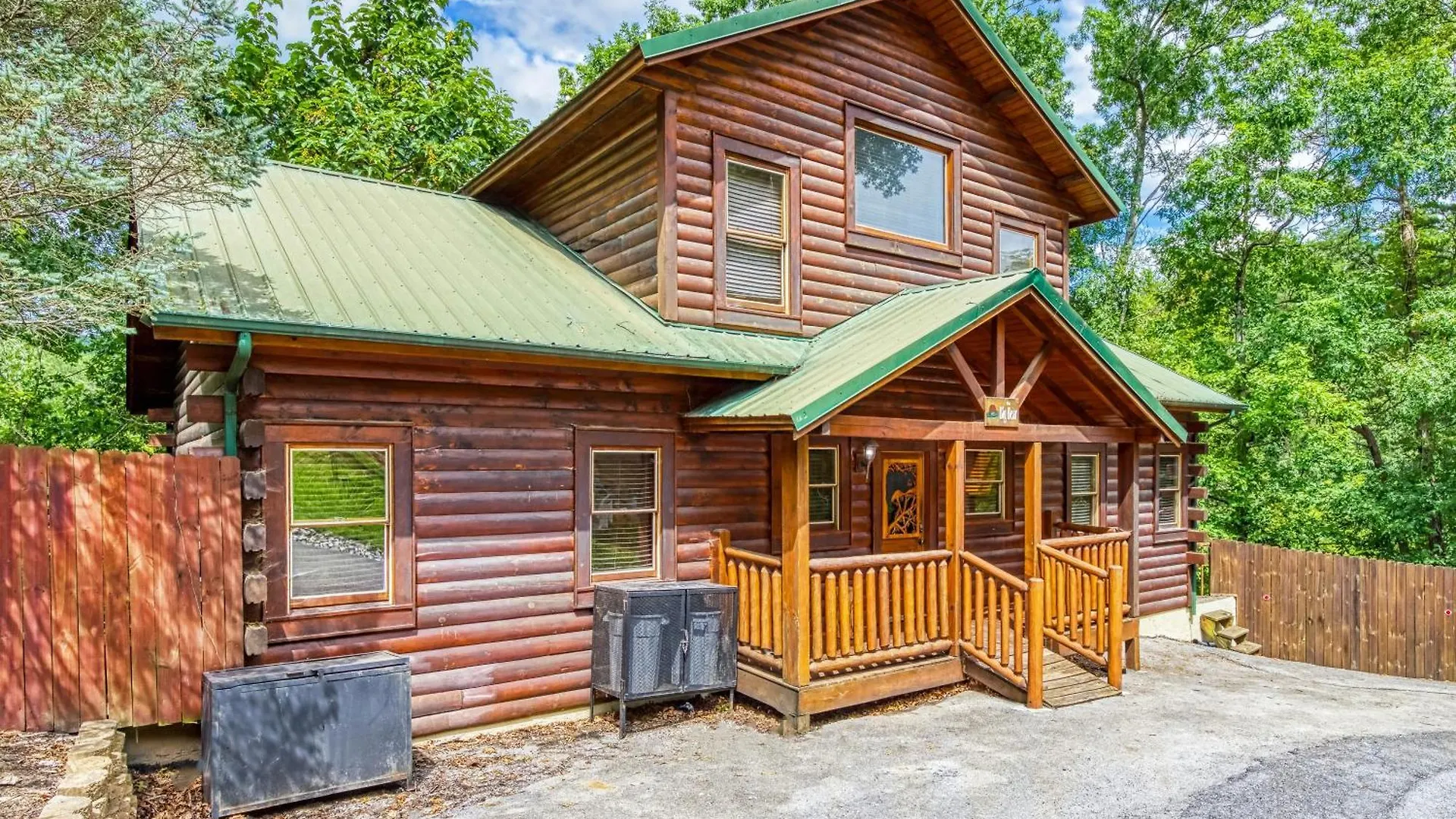 بيت للعطل Big Bear Retreat- Game Room, Hot Tub Sleeps 30