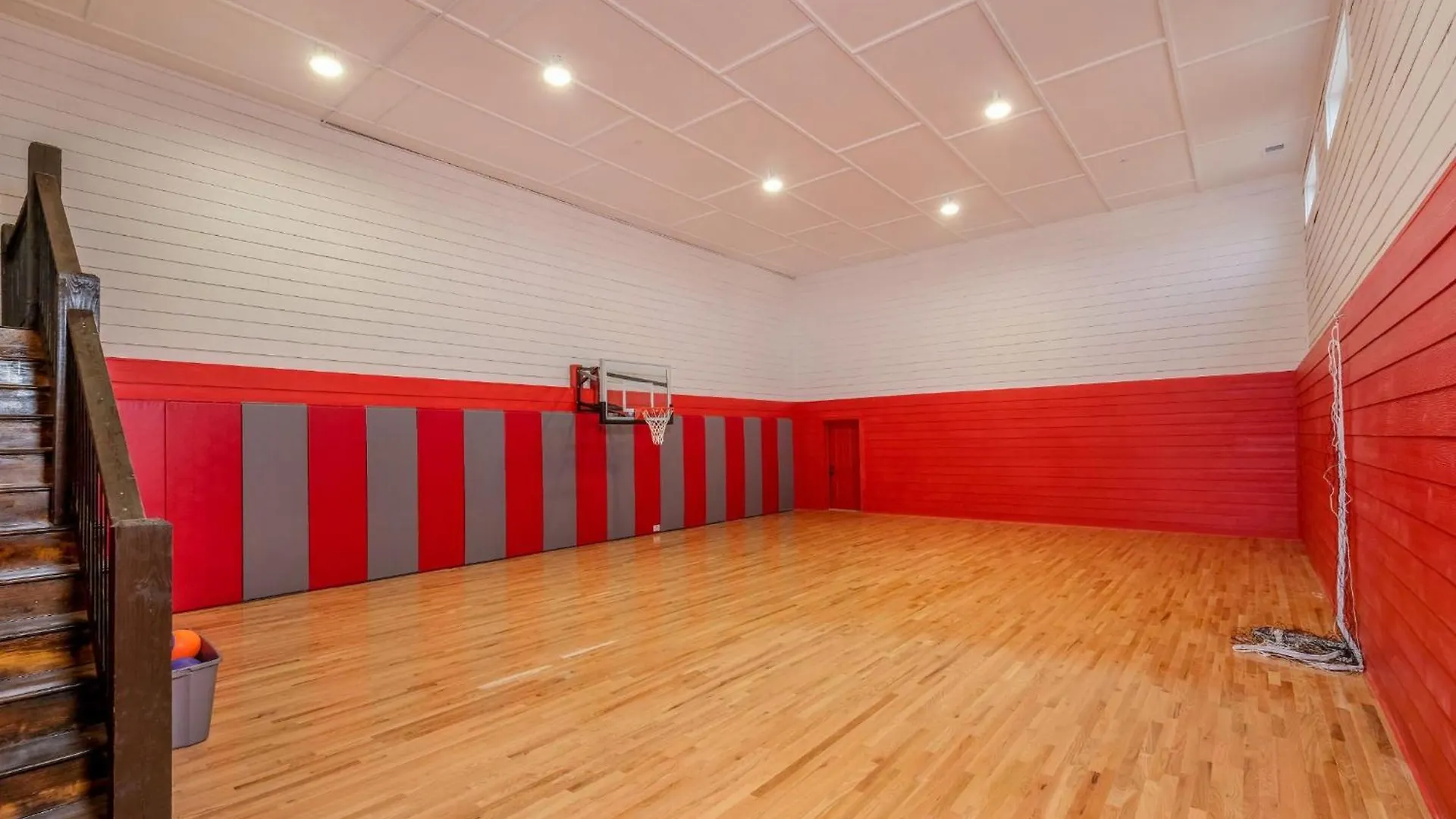 Swim And Gym Mansion Vila