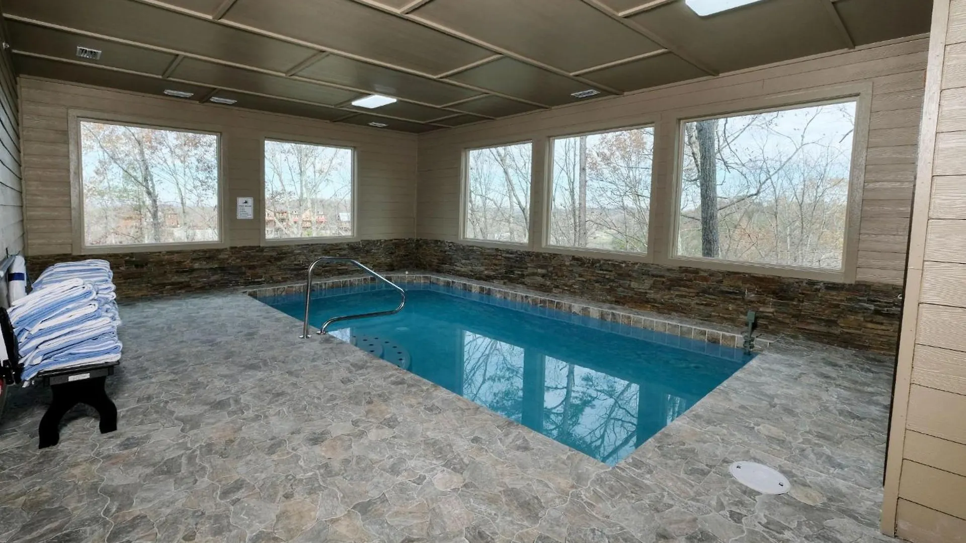 Swim And Gym Mansion *