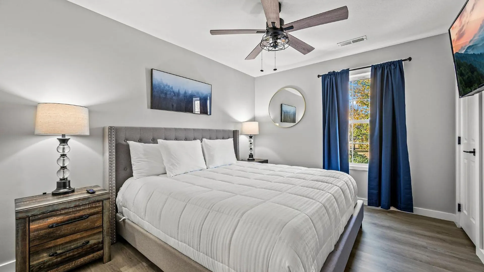 Izzys Getaway A Cozy Retreat In With Hot Tub Game And River Access Semesterbostad