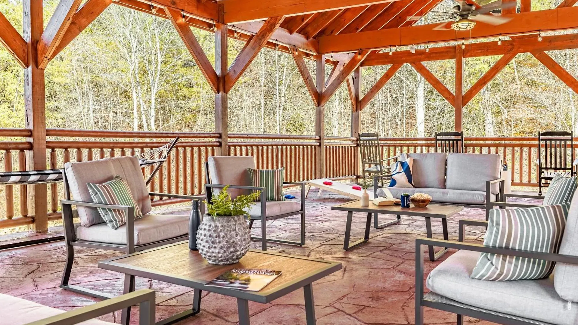 Дом отдыха Daybreak By Avantstay Sleeps 18 Cabin Poolspa Пиджен-Фордж