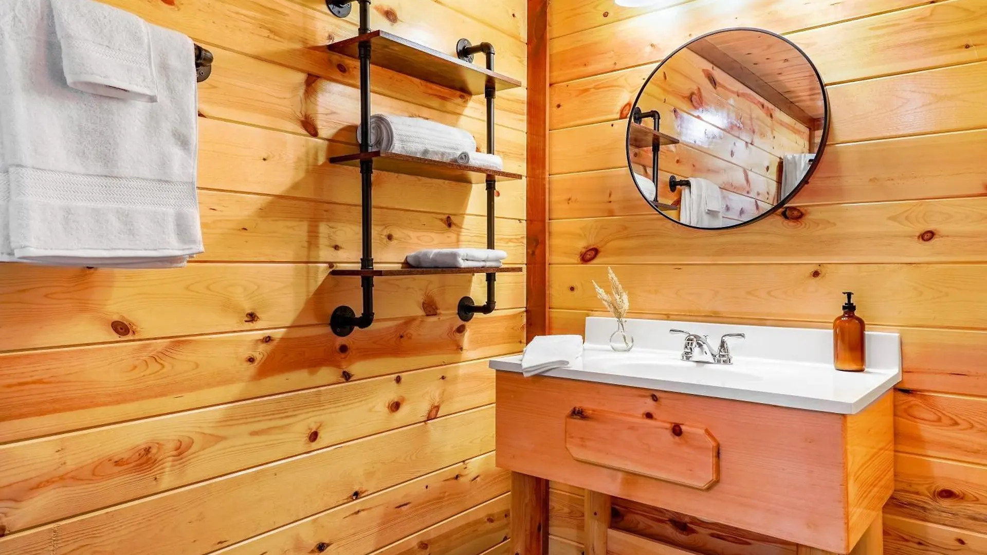 Daybreak By Avantstay Sleeps 18 Cabin Poolspa Дом отдыха Пиджен-Фордж