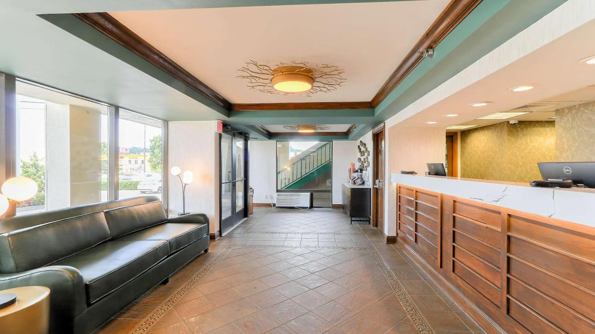 Inn Quality Near The Island Pigeon Forge