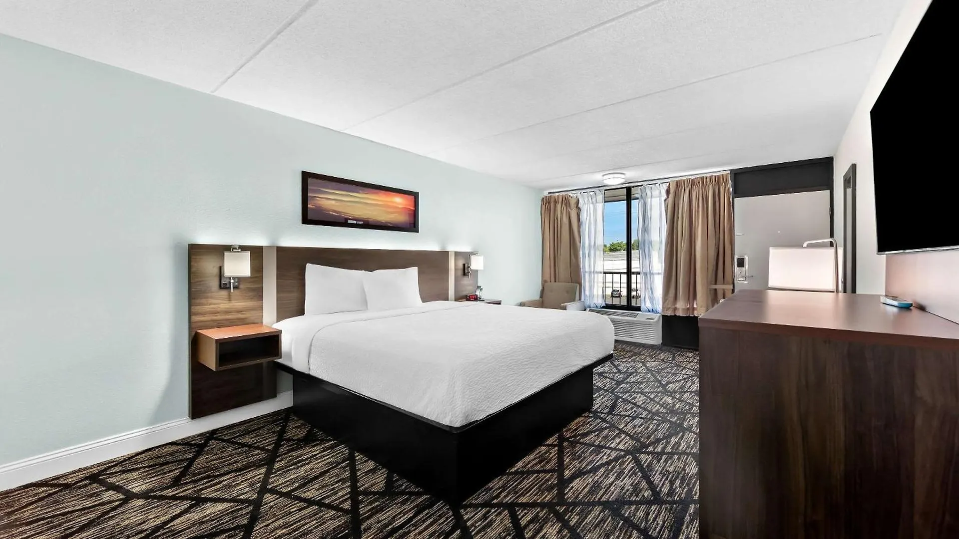 Clarion & Near The Leconte Center Pigeon Forge