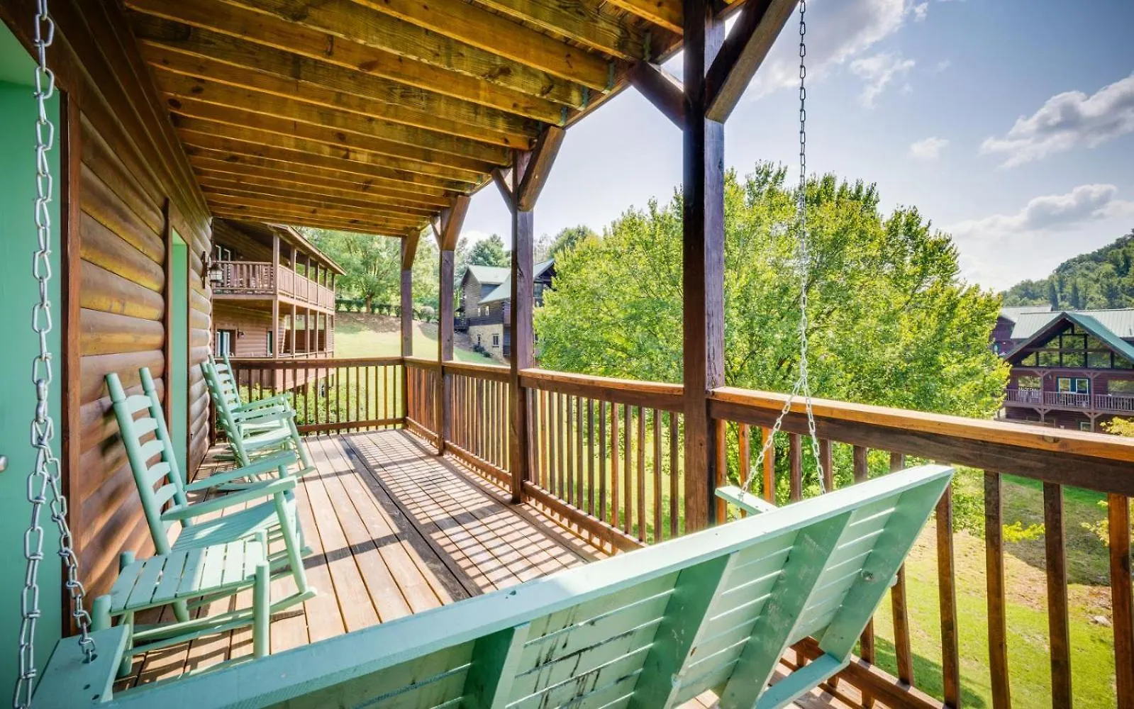 Heavenly Escape * Pigeon Forge