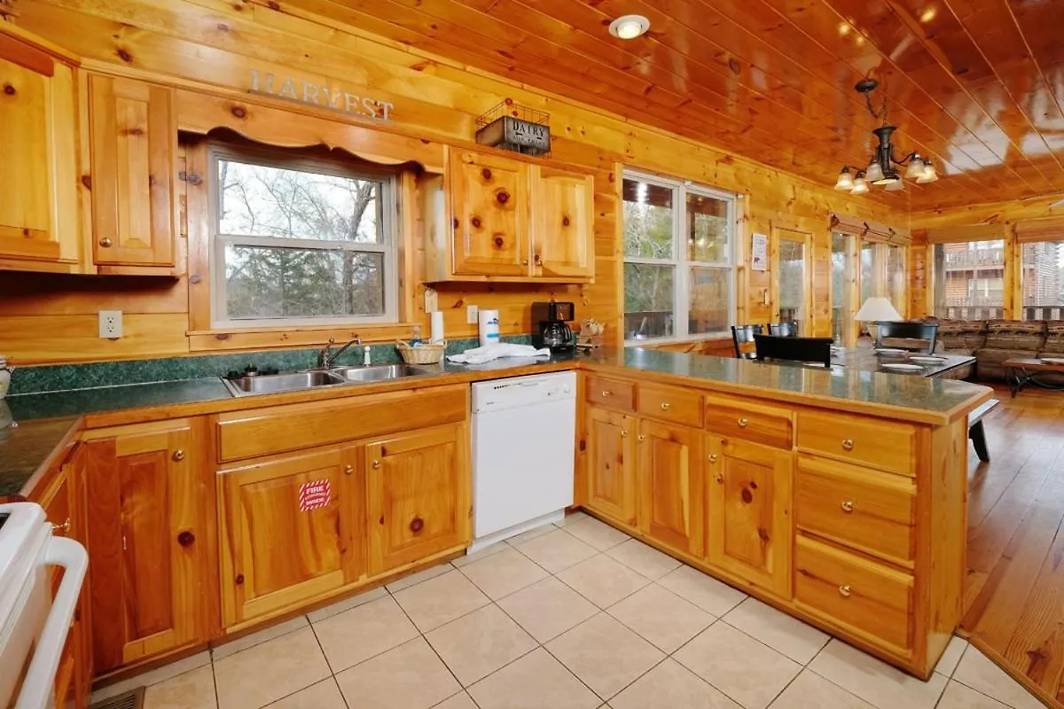 Spacious 5br Sleeps 18 Gameroom Theater Views Free Attraction Tickets * Pigeon Forge