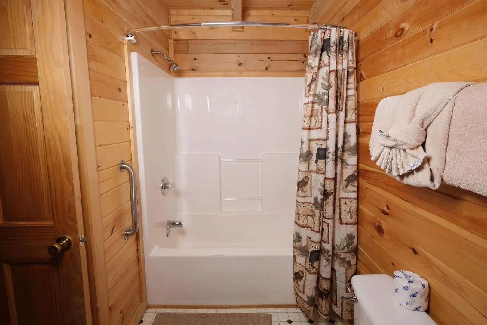 Charming 2br Mountain Views! Hot Tub * Pigeon Forge