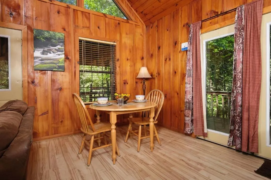 Romantic 1br Hot Tub Free Attraction Tickets *