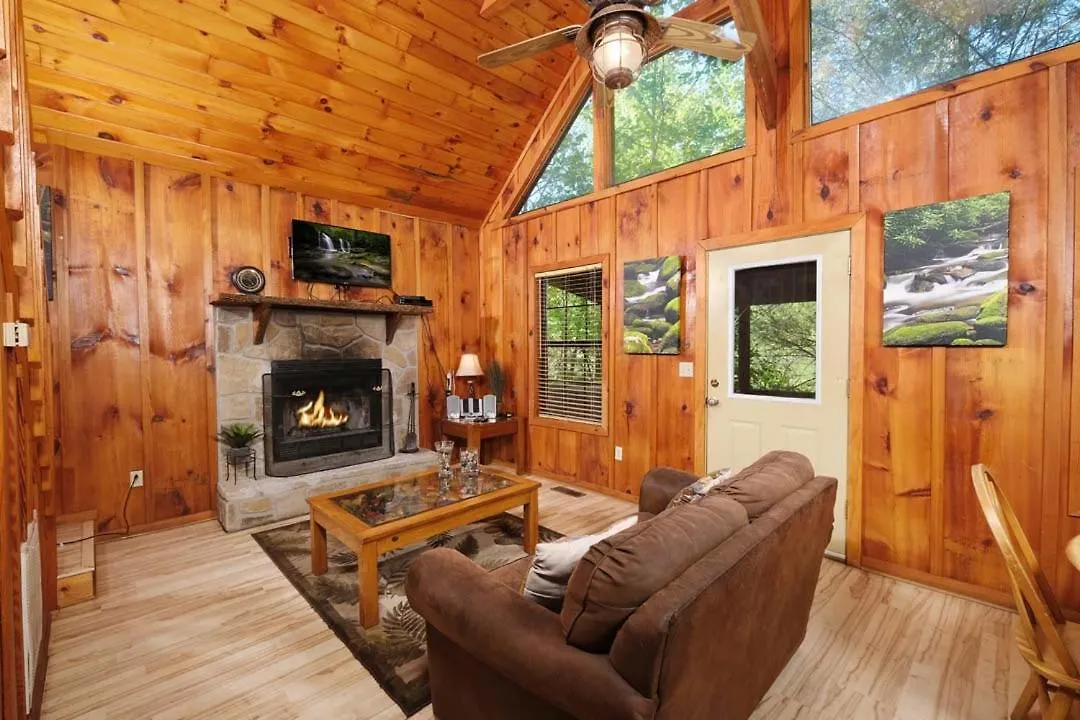Romantic 1br Hot Tub Free Attraction Tickets
