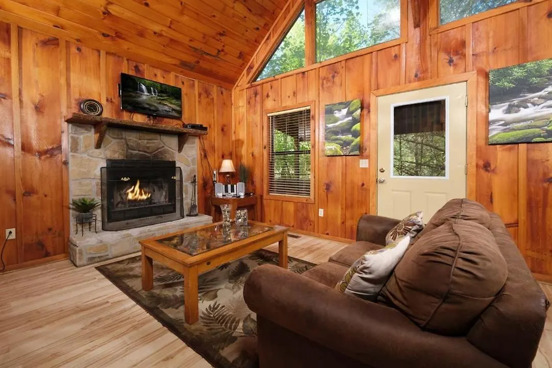 Romantic 1br Hot Tub Free Attraction Tickets * Pigeon Forge
