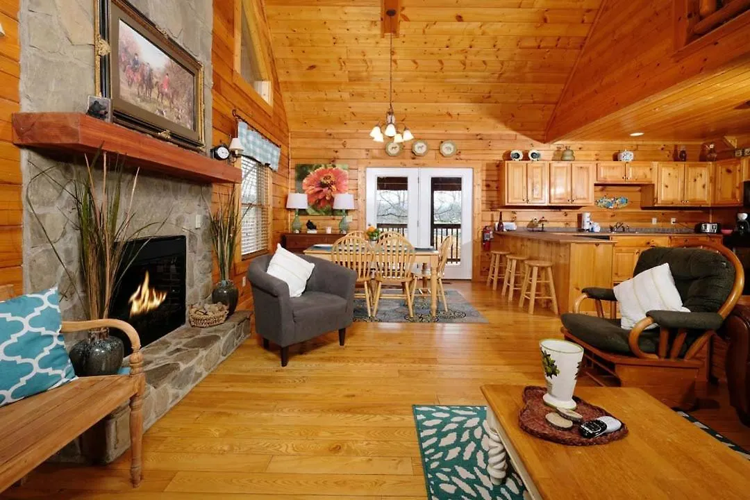 Autumn Ridge * Pigeon Forge