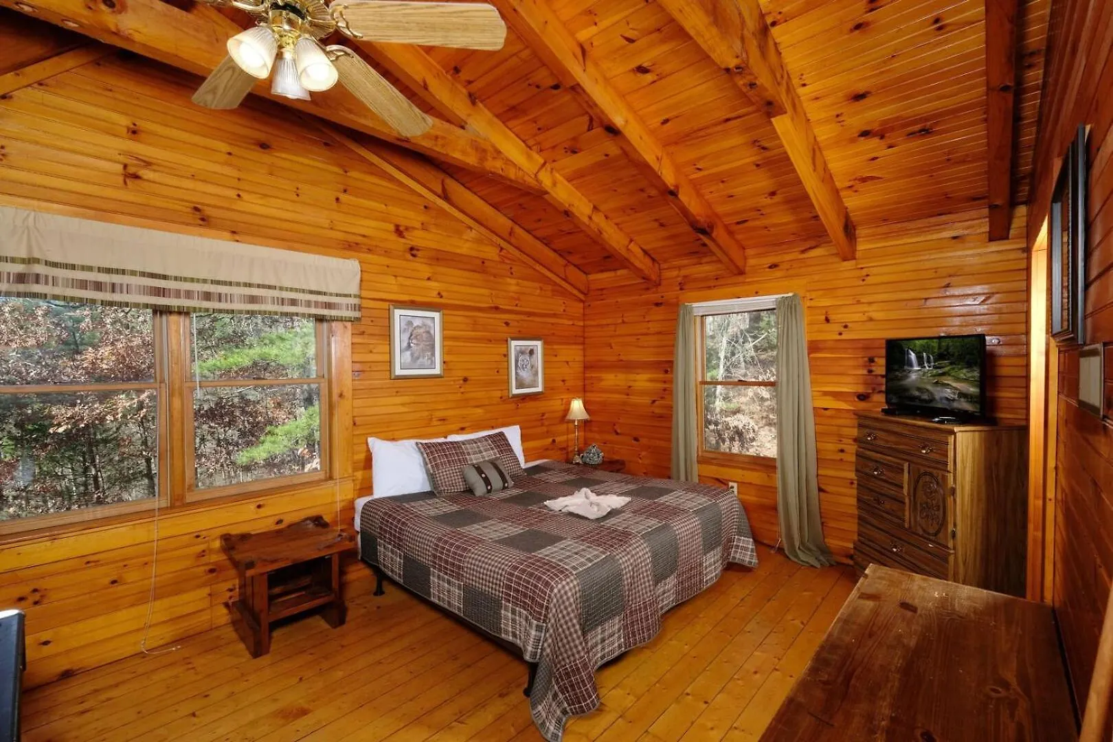 Cozy 2br Just 10 Min To Pkwy! *