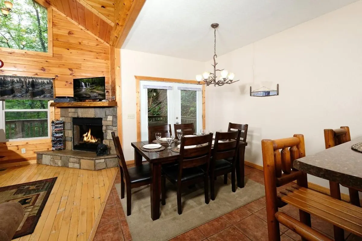 Cozy 2br Just 5 Min To Dollywood Hot Tub Free Attraction Tickets 鸽子谷