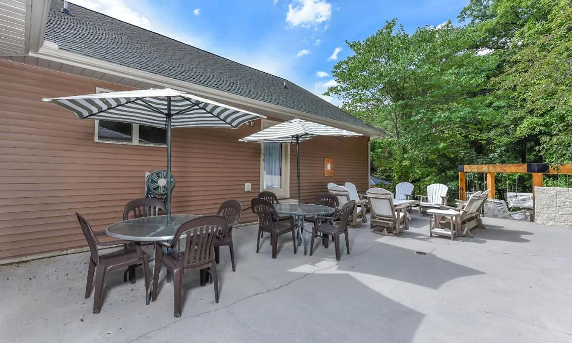 7br Sleeps 34 Outdoor Pool Fire Pit Secluded Free Attraction Tickets *