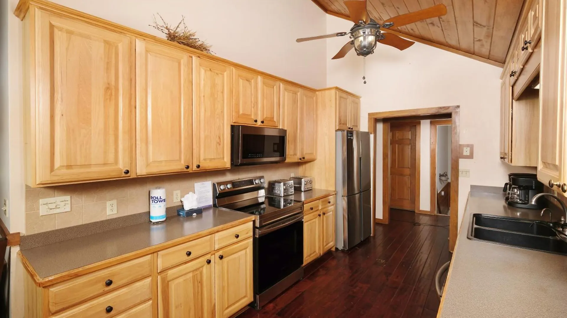 Ferienhaus 7br Sleeps 34 Outdoor Pool Fire Pit Secluded Free Attraction Tickets
