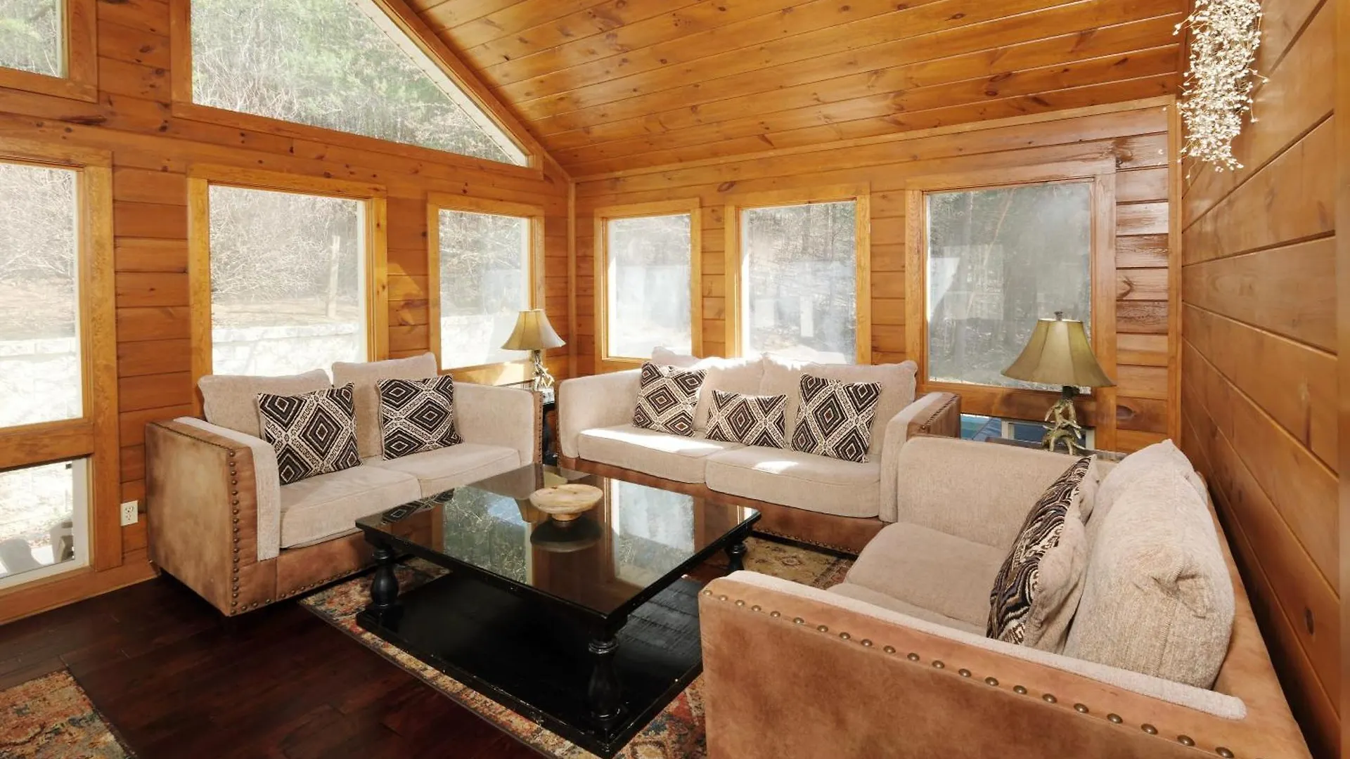 Ferienhaus 7br Sleeps 34 Outdoor Pool Fire Pit Secluded Free Attraction Tickets