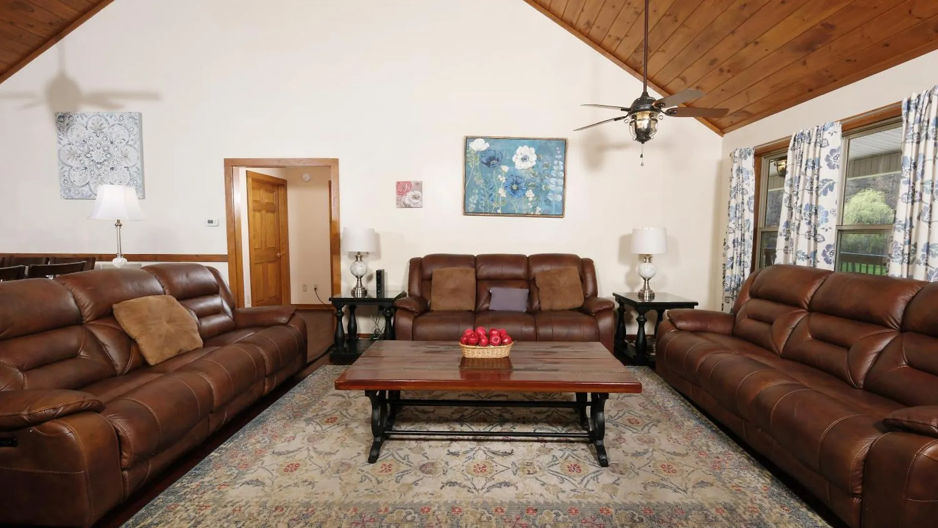 7br Sleeps 34 Outdoor Pool Fire Pit Secluded Free Attraction Tickets Ferienhaus *