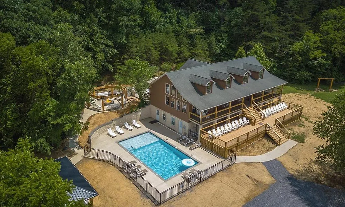 7br Sleeps 34 Outdoor Pool Fire Pit Secluded Free Attraction Tickets Ferienhaus *