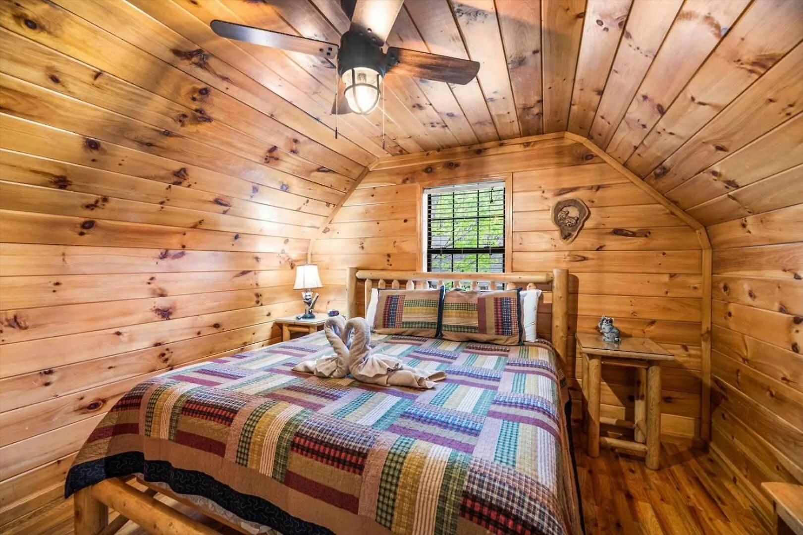 Modern 3br Just 5 Min To Dollywood Hot Tub * Pigeon Forge