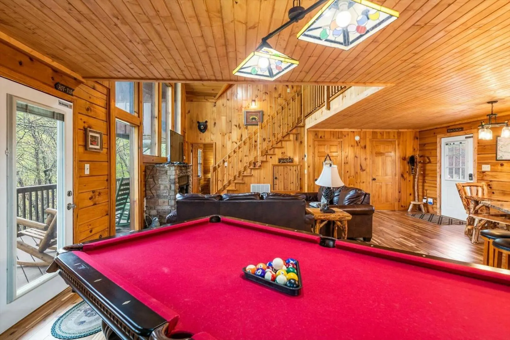 Modern 3br Just 5 Min To Dollywood Hot Tub