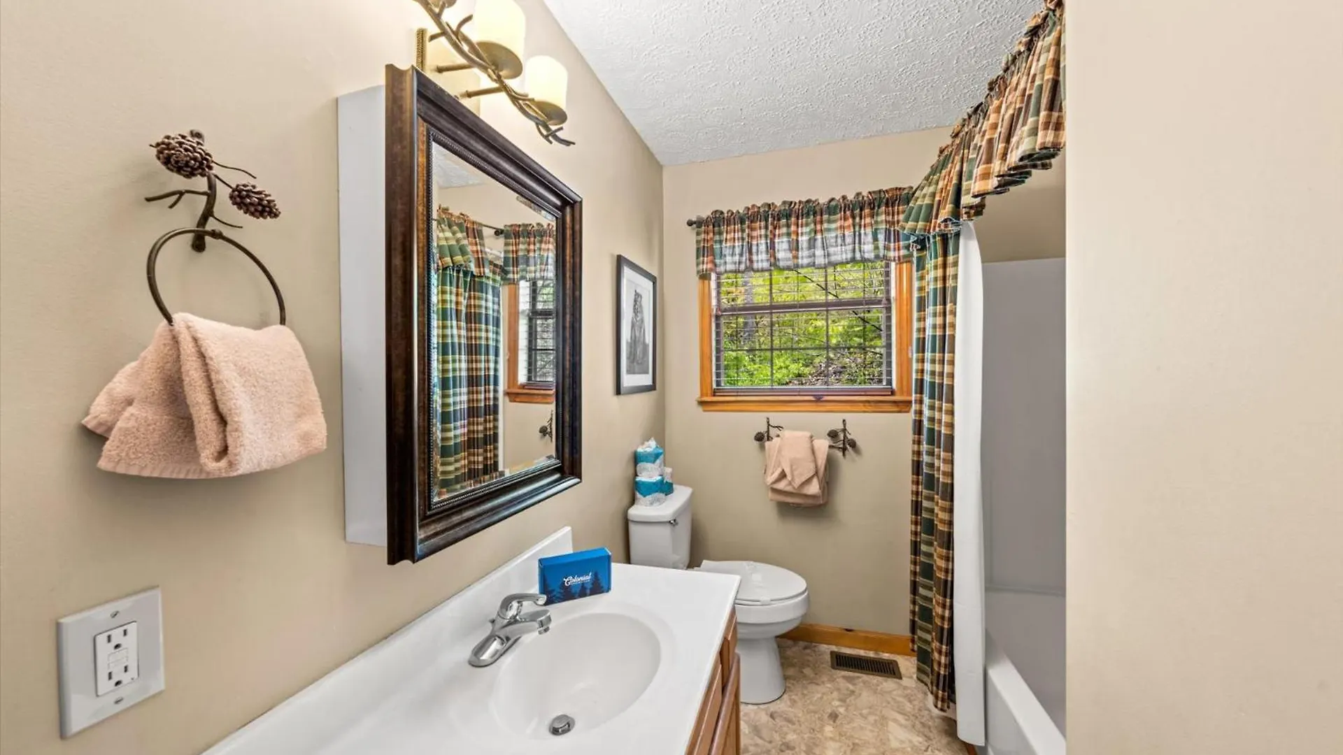 Views! Views! Views! Hot Tub Gameroom 3br Free Attraction Tickets Holiday home *