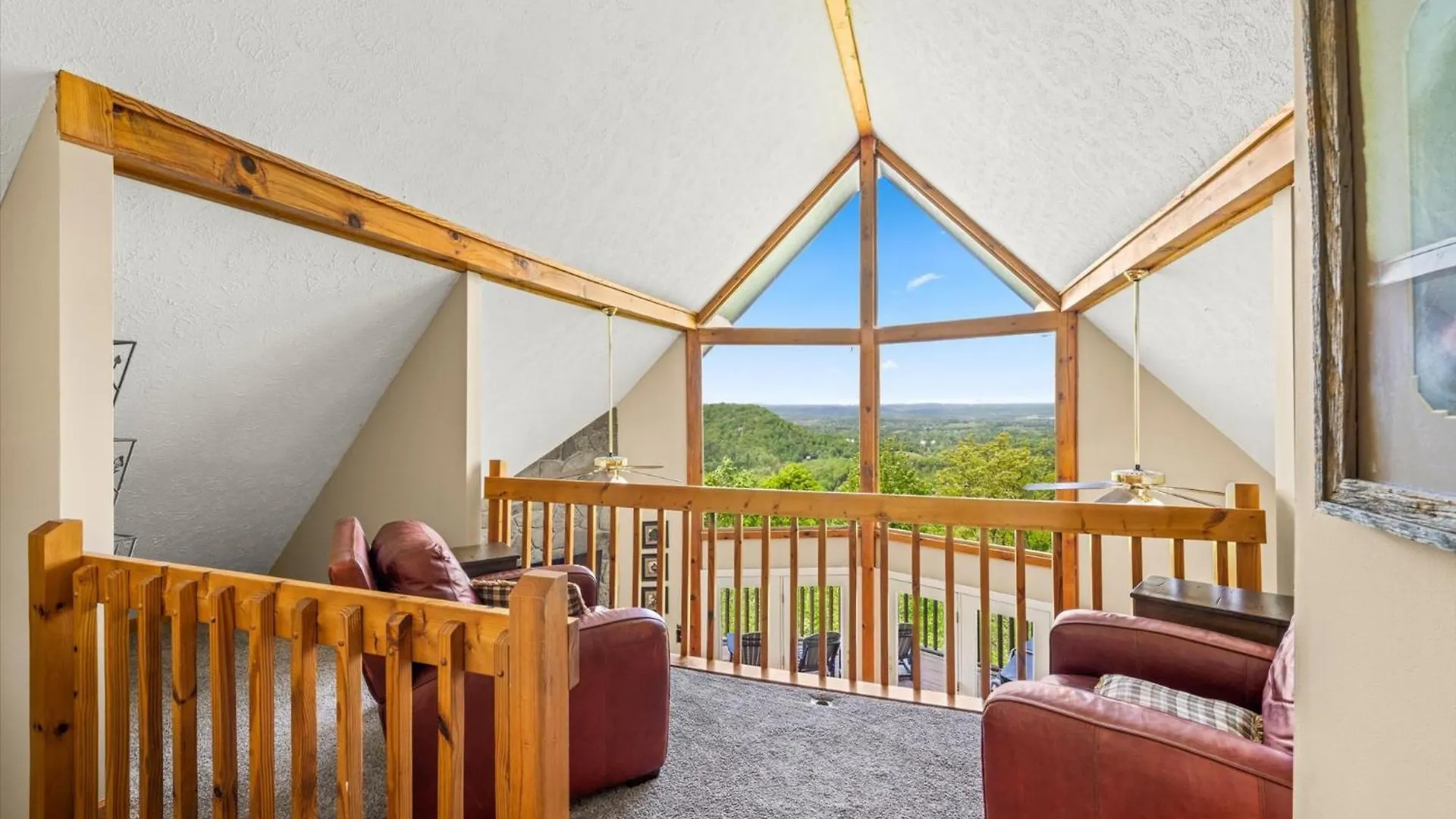 Views! Views! Views! Hot Tub Gameroom 3br Free Attraction Tickets