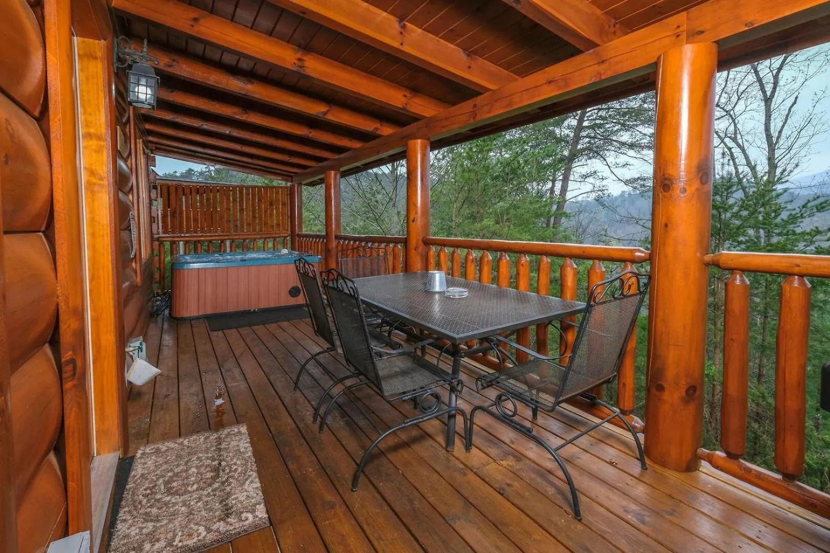 Romantic And Spacious 1br Gameroom Hot Tub Free Attraction Tickets Holiday home Pigeon Forge