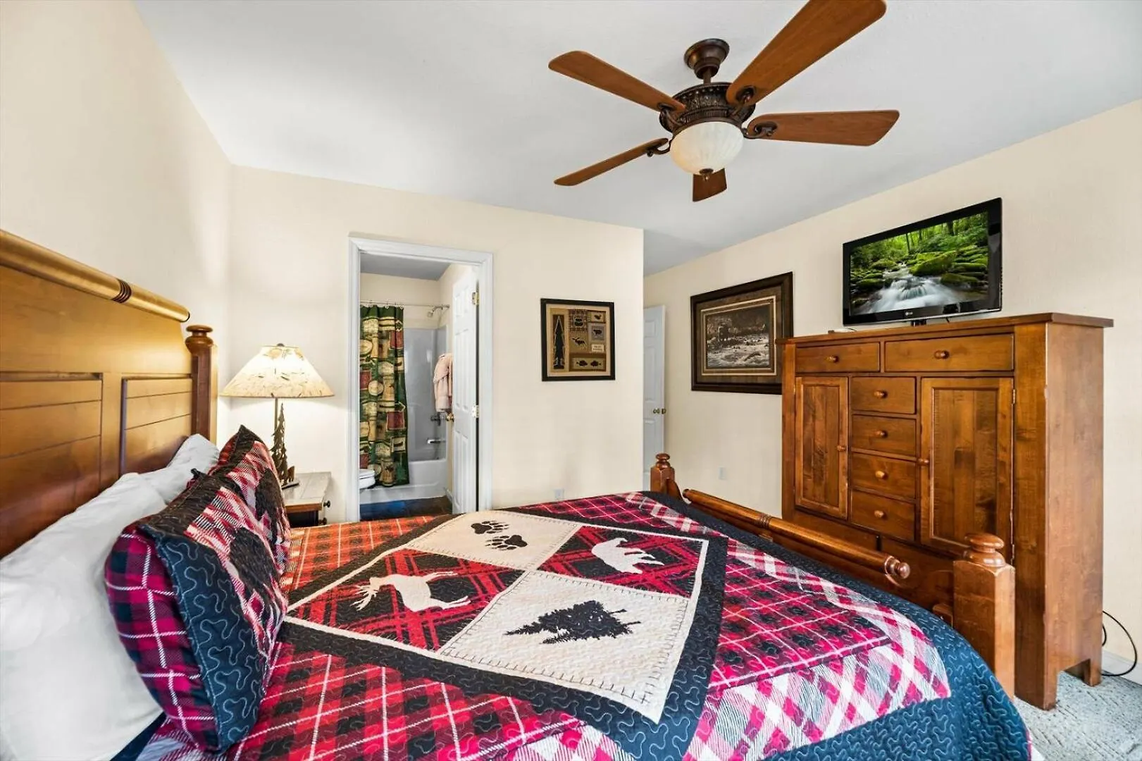 Cozy And Spacious 3br Pool Table Hot Tub Free Attraction Tickets 別荘 ピジョンフォージ
