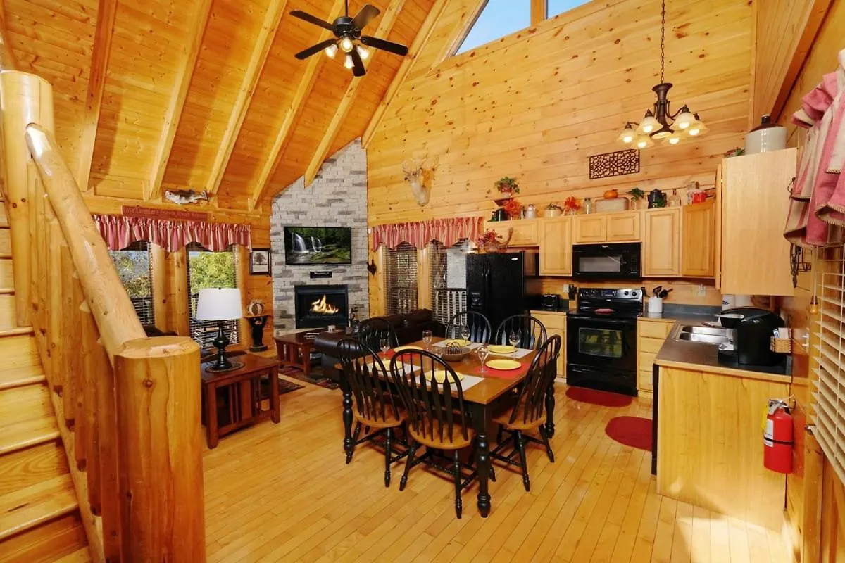 Σπίτι διακοπών Modern 2br Hot Tub Pool Table Free Attraction Tickets