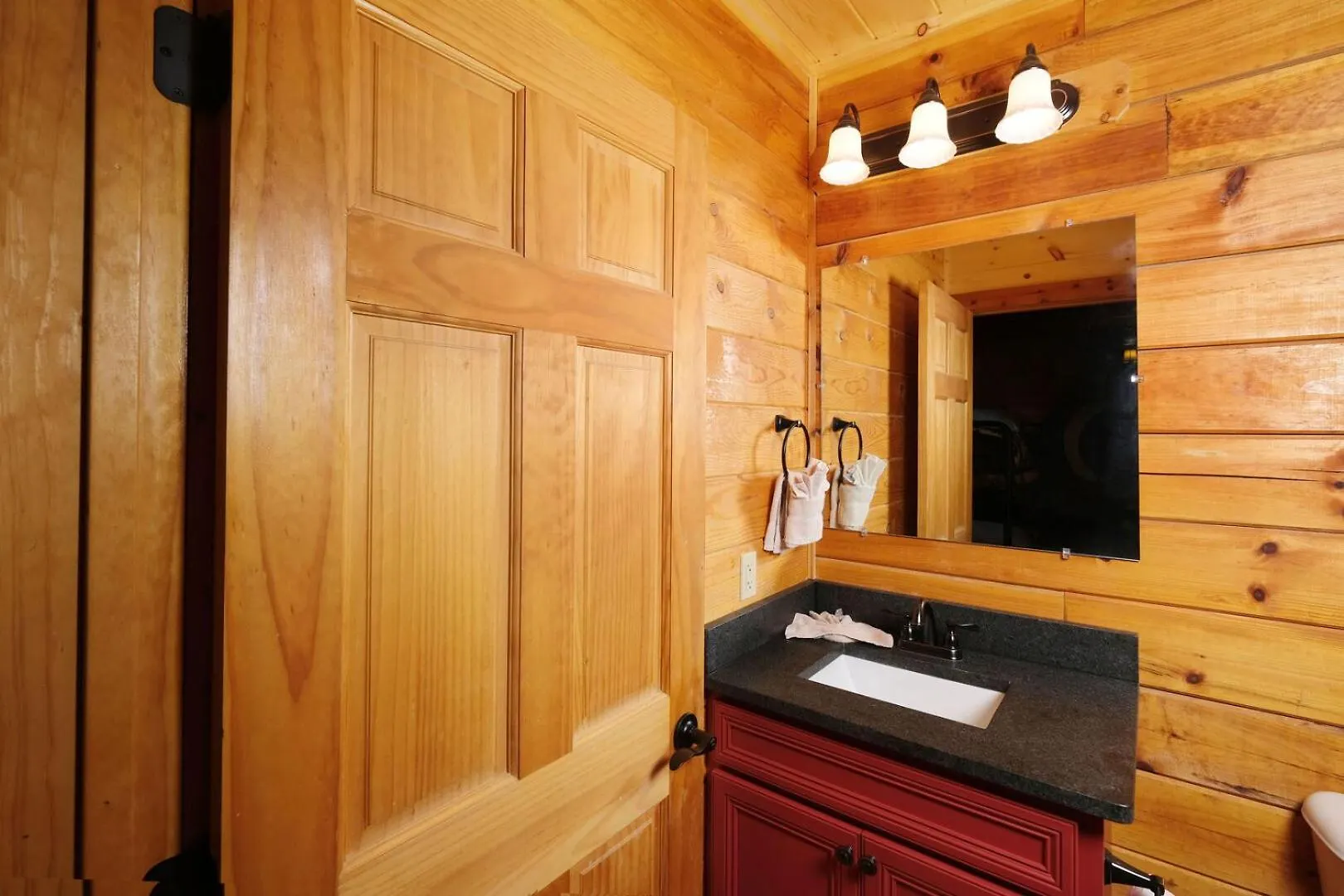 Modern And Spacious 3br Hot Tub Views Free Attraction Tickets *