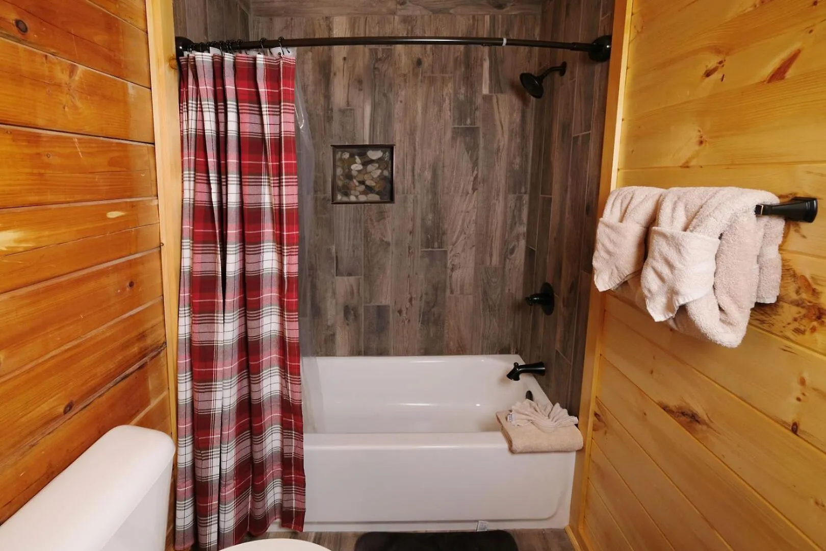 Casa de Férias Modern And Spacious 3br Hot Tub Views Free Attraction Tickets Pigeon Forge