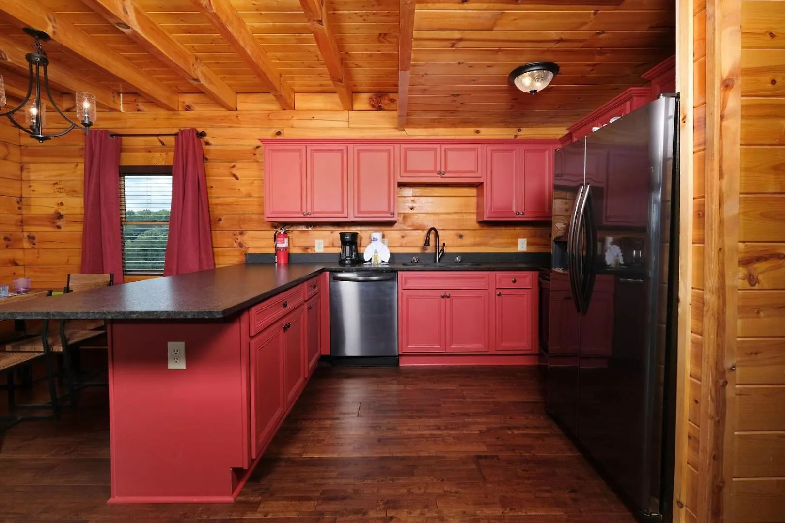 Modern And Spacious 3br Hot Tub Views Free Attraction Tickets Casa de Férias *