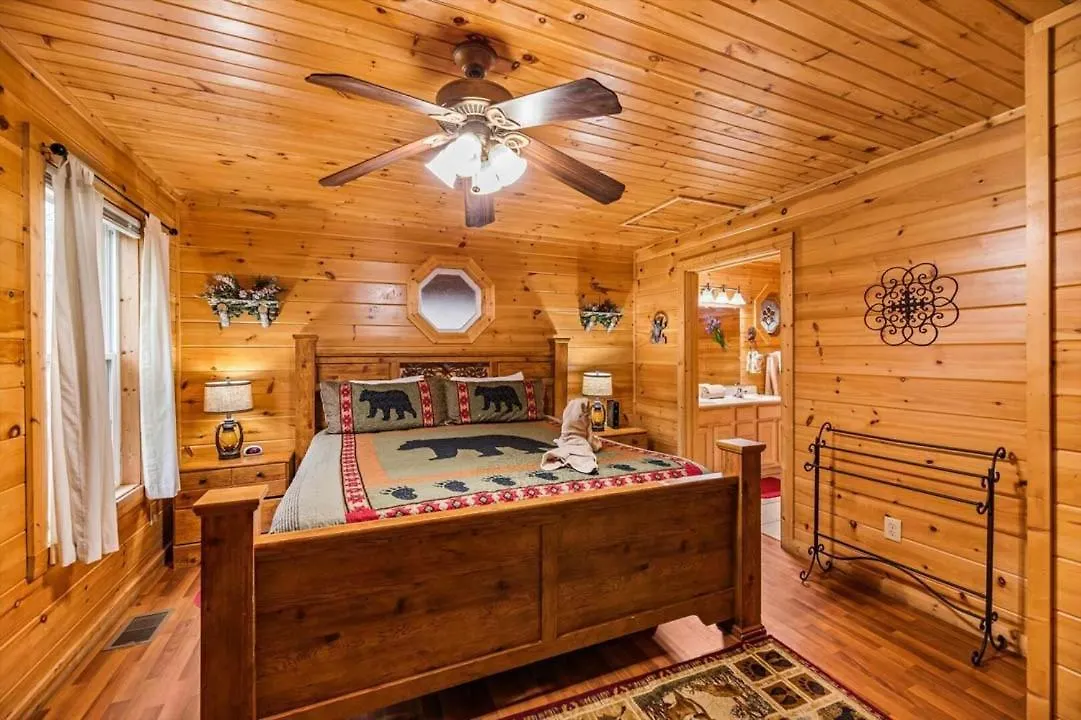 Secluded And Spacious 2br Hot Tub Pool Table Free Attraction Tickets Holiday home *