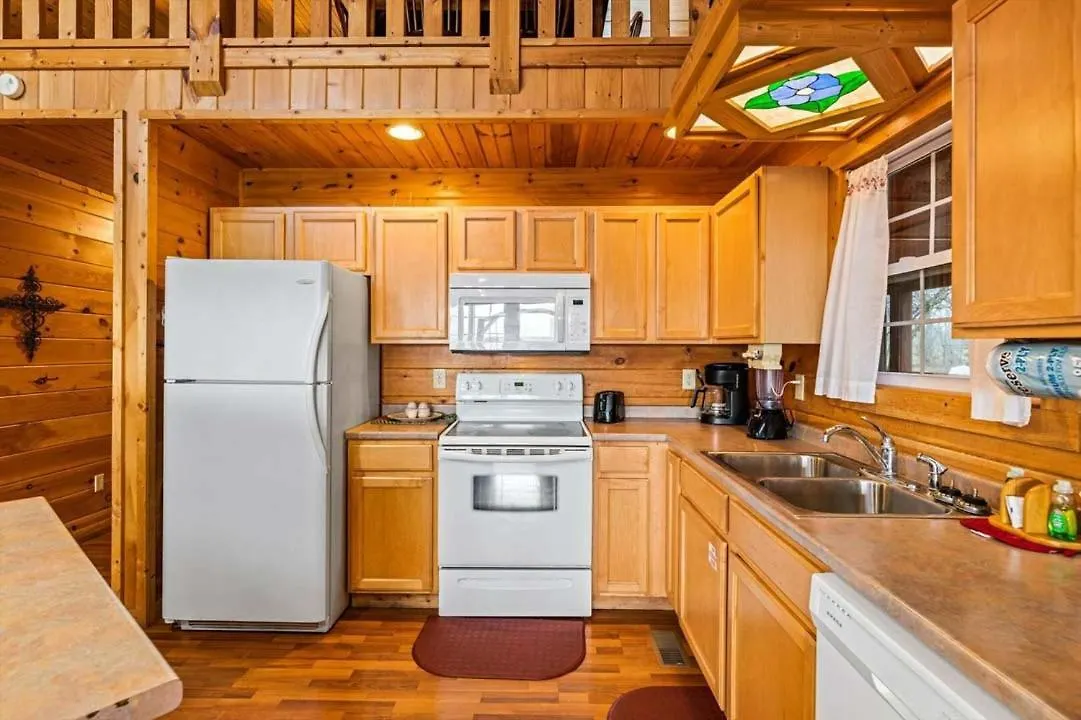 Holiday home Secluded And Spacious 2br Hot Tub Pool Table Free Attraction Tickets Pigeon Forge