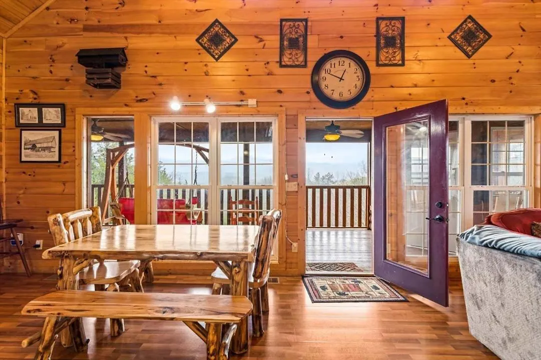 Secluded And Spacious 2br Hot Tub Pool Table Free Attraction Tickets Pigeon Forge
