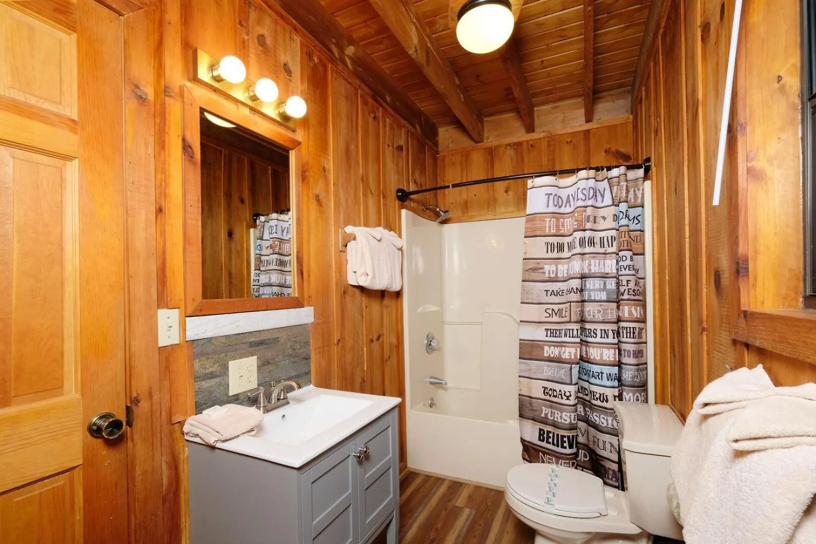 Holiday home Romantic 1br Hot Tub Free Attraction Tickets *